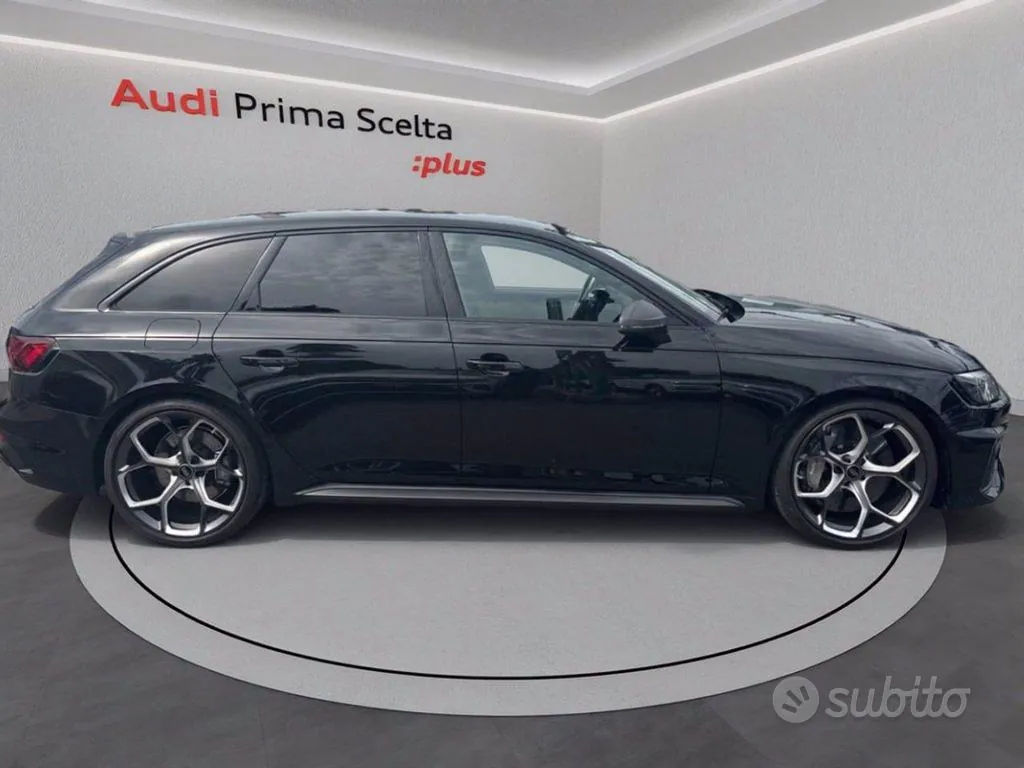 Audi Rs4 Avant 2026 photo 3