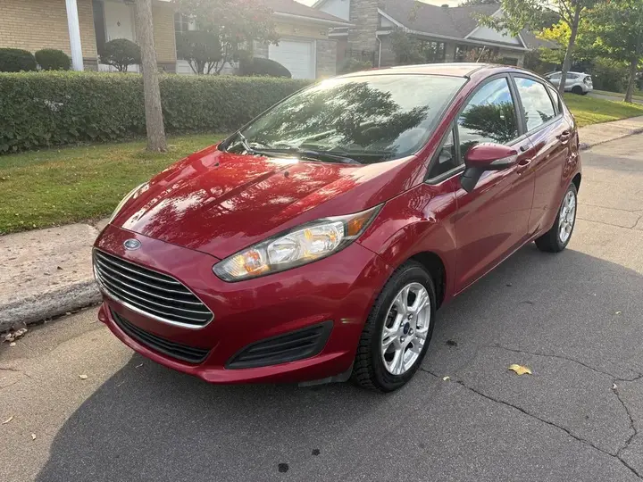 Ford Fiesta 2015 photo 2