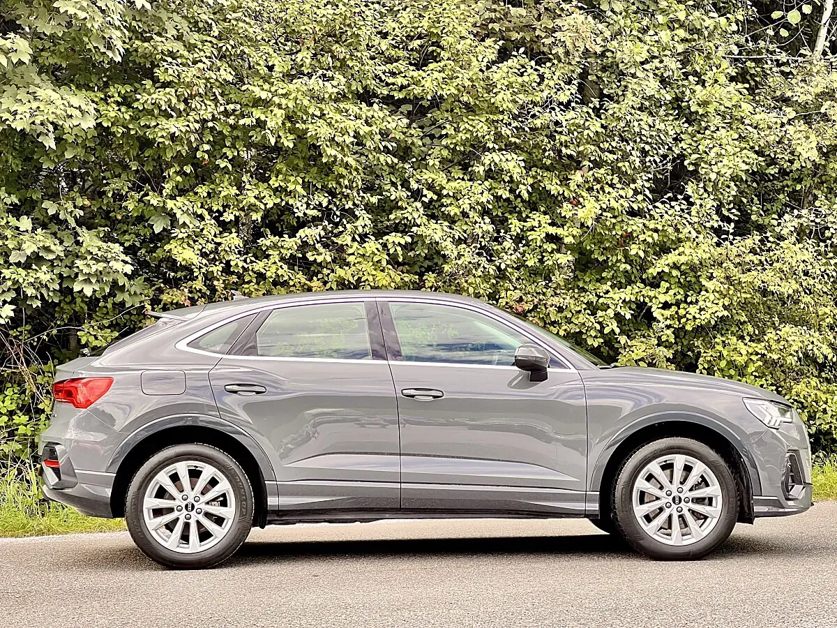 Audi Q3 2021 photo 3