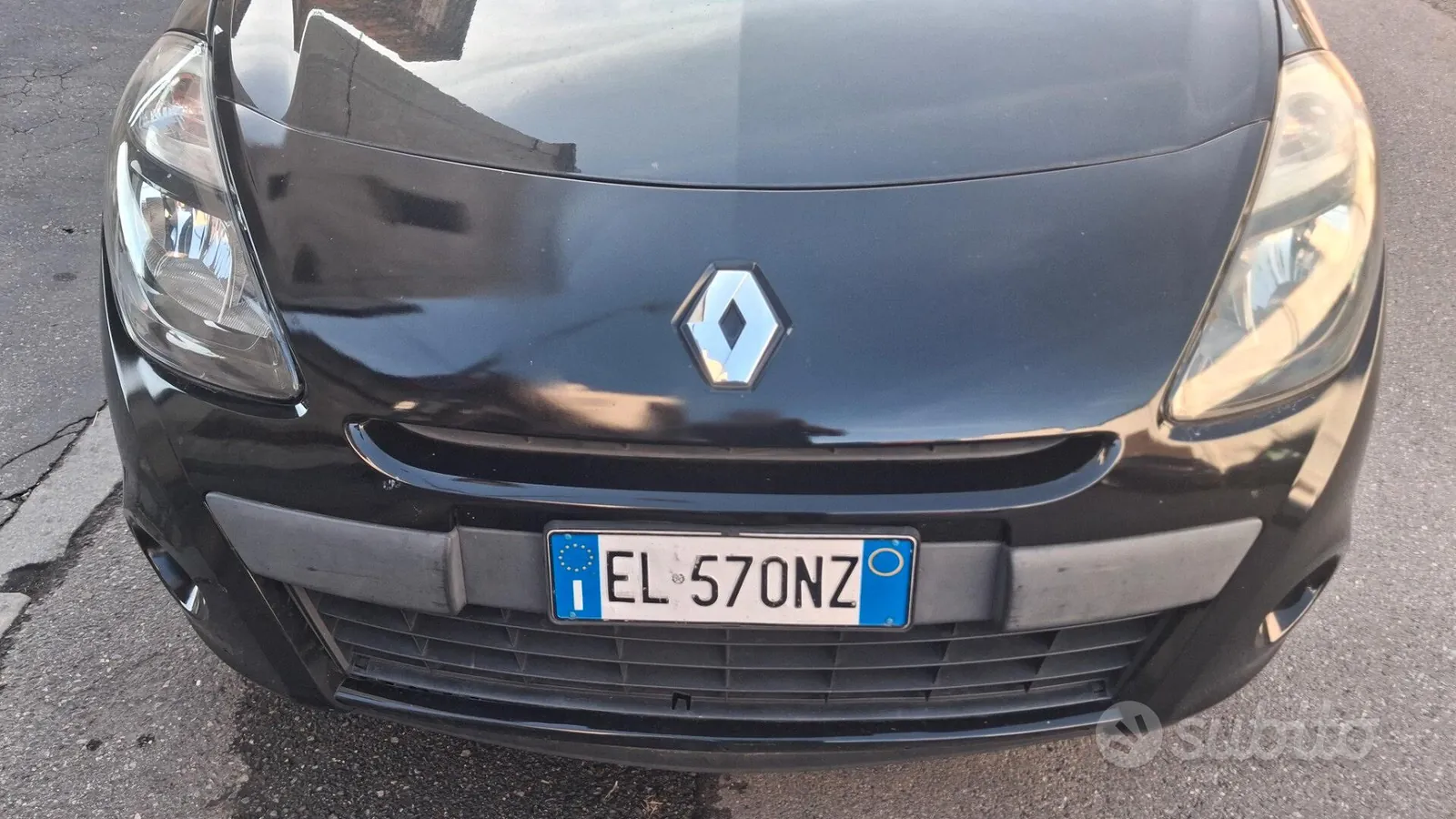Renault Clio 2012 photo 2