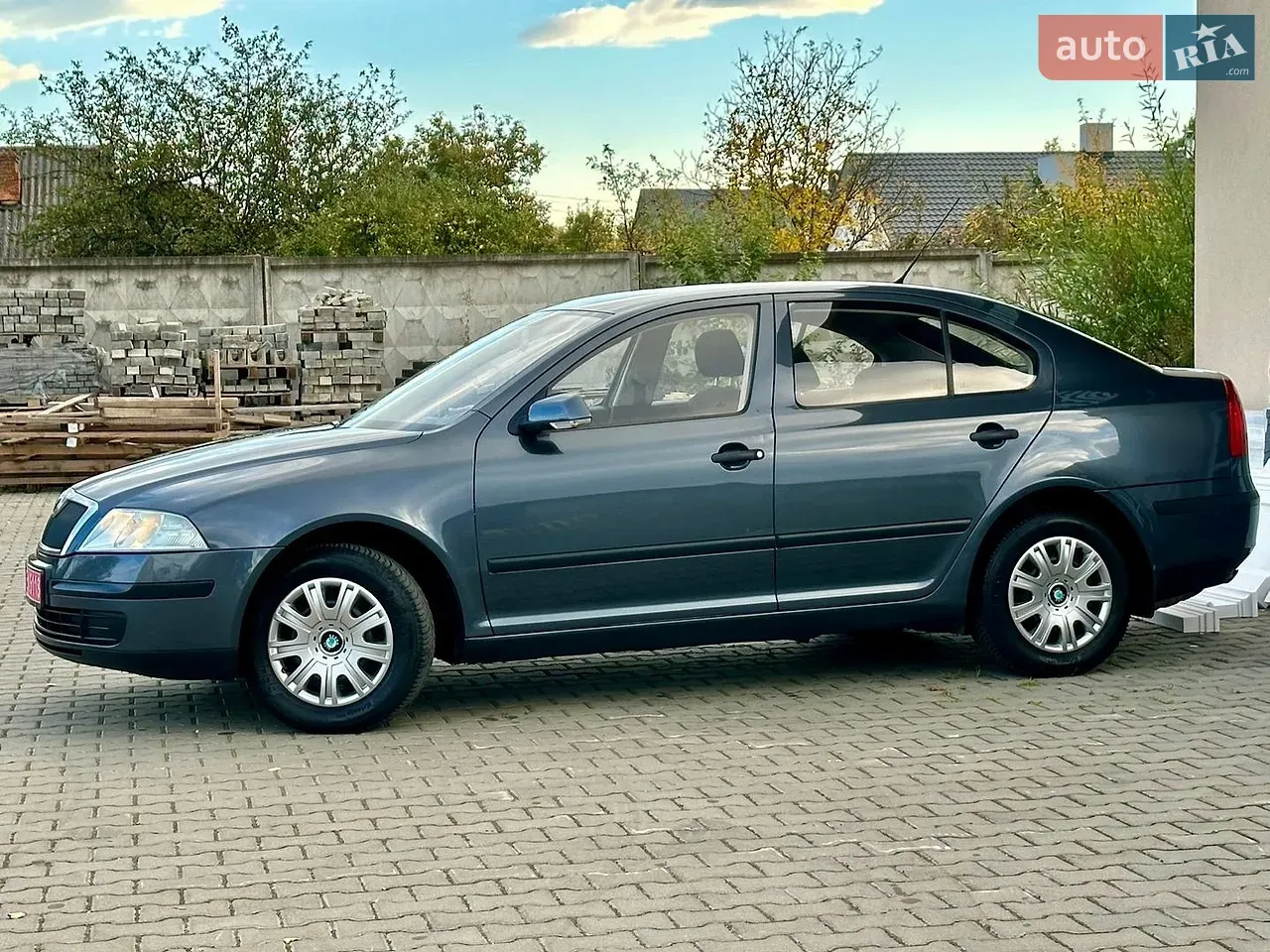 Skoda Octavia 2008 photo 3