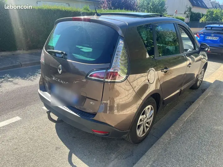 Renault Scenic 2013 photo 3