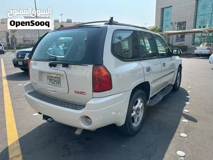 GMC Envoy 2009 photo 4