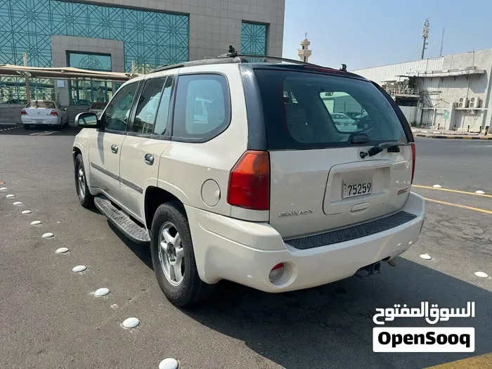 GMC Envoy 2009 photo 3
