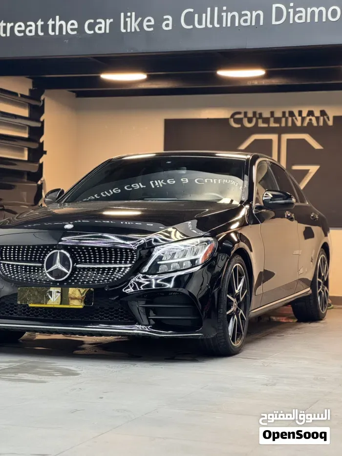 Mercedes-Benz C300 2019 photo 4