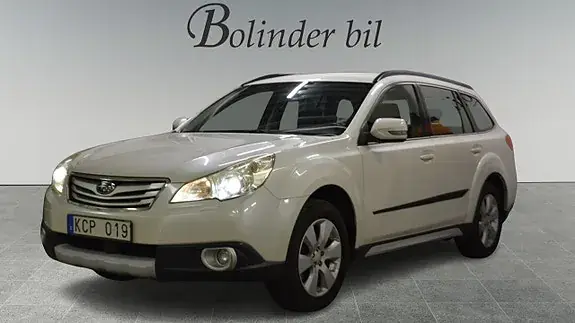 Subaru Outback 2010 photo 3