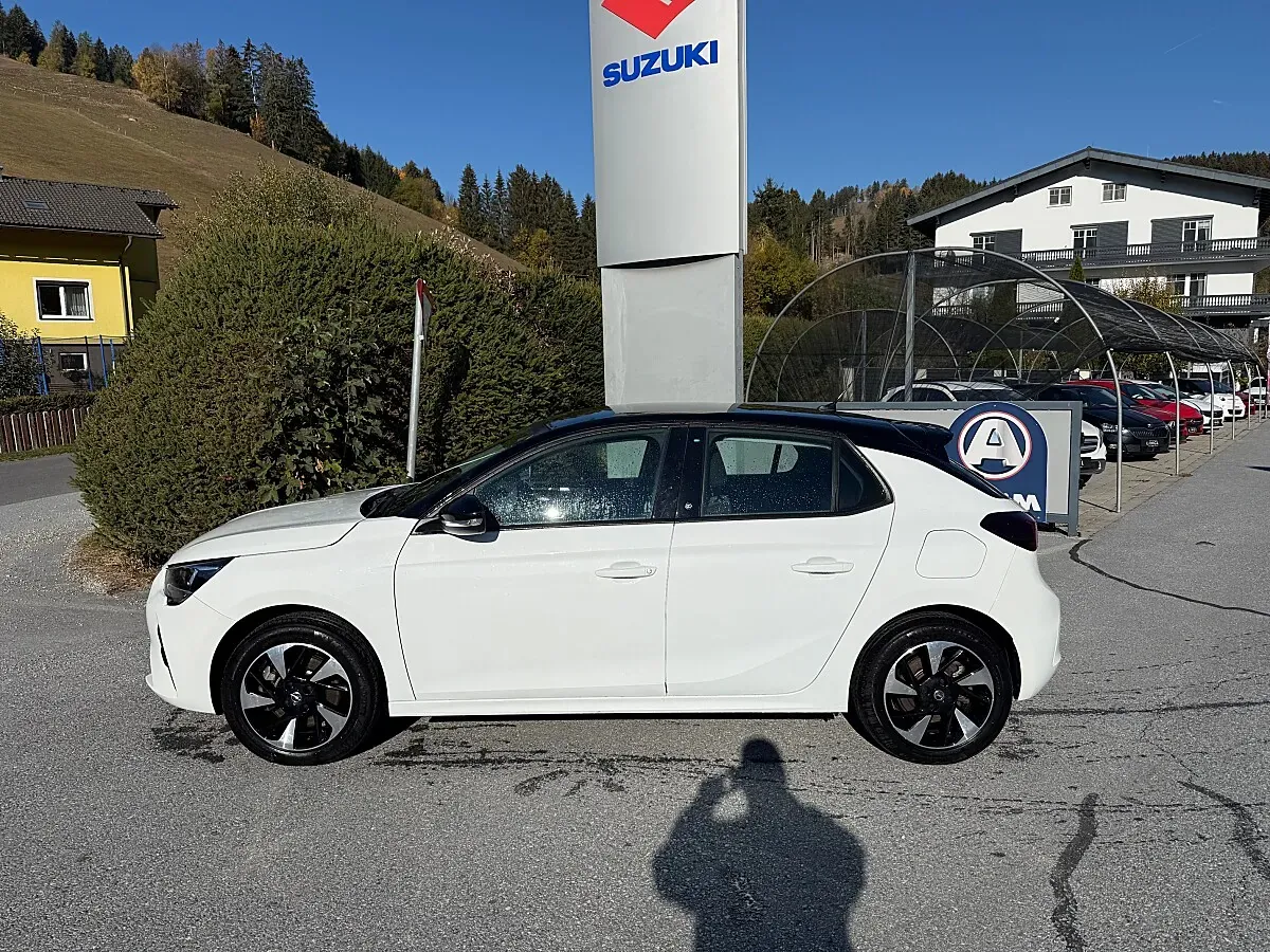 Opel Corsa E 2023 photo 3