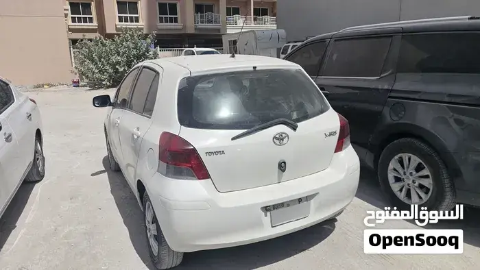Toyota Yaris 2010 photo 3