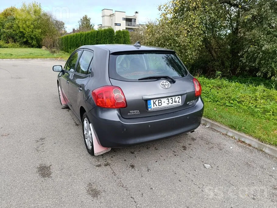 Toyota Auris 2007 photo 2
