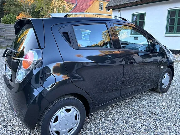 Chevrolet Spark 2012 photo 3
