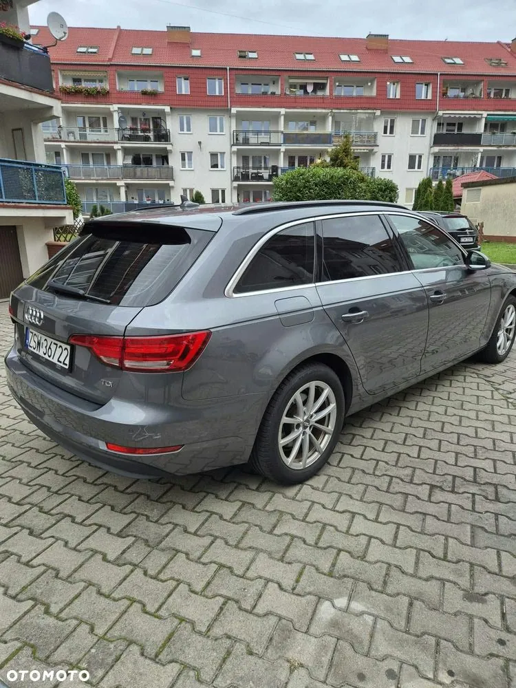 Audi A4 Avant 2017 photo 4