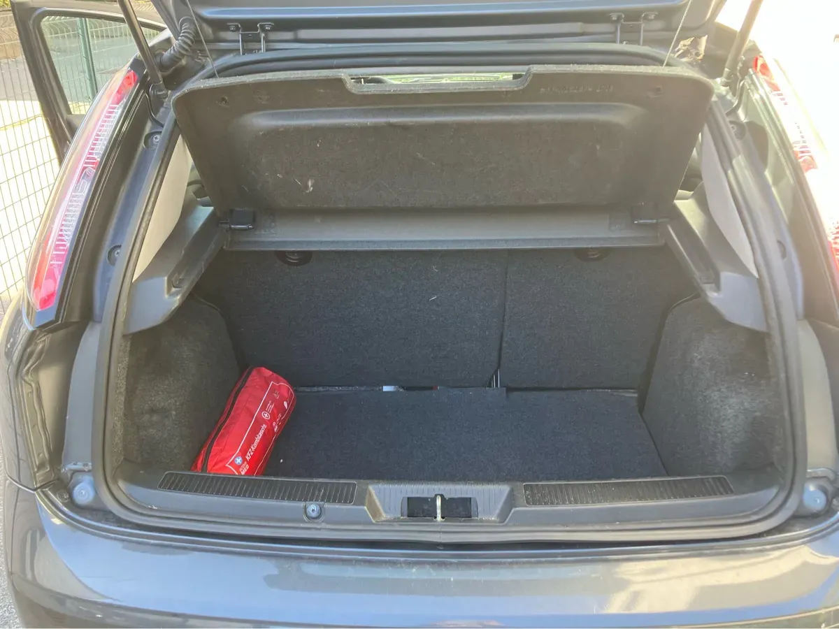 Fiat Punto 2013 photo 3