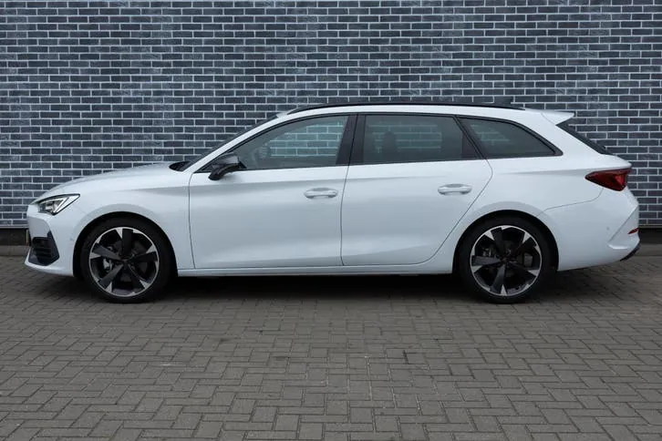 Cupra Leon 2024 photo 3