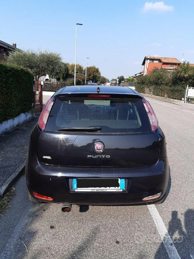 Fiat Grande Punto 2014 photo 3