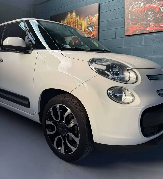 Fiat 500L 2012 photo 2