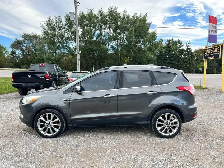 Ford Escape 2015 photo 2