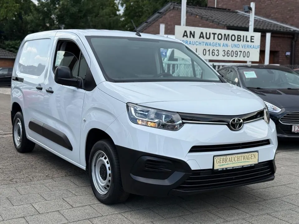 Toyota Proace City
