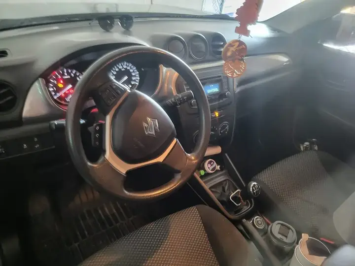 Suzuki Vitara 2018 photo 2