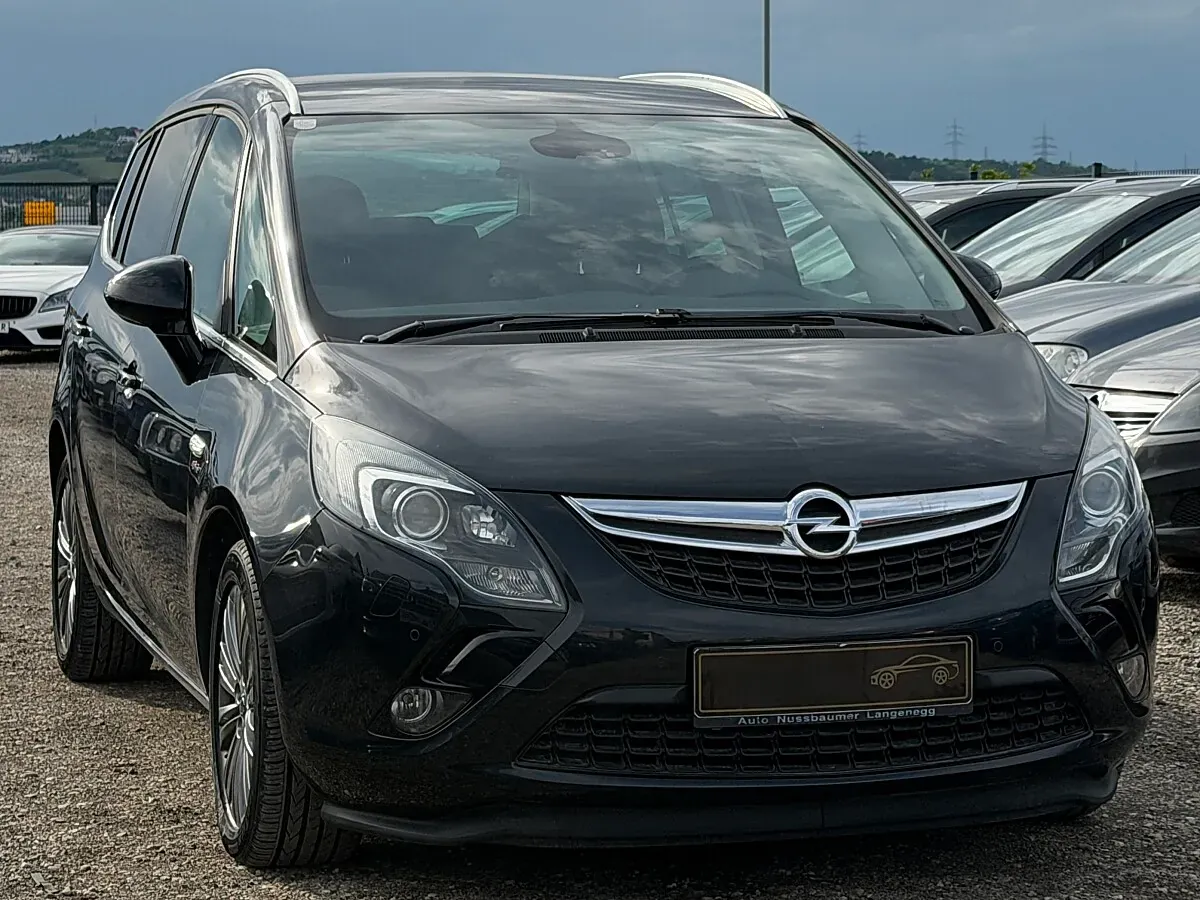 Opel Zafira Tourer 2014 photo 3