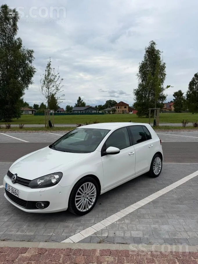 Volkswagen Golf 2010 photo 3
