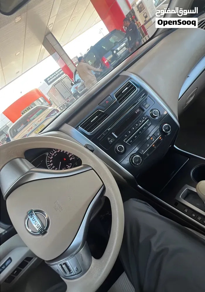 Nissan Altima 2013 photo 2