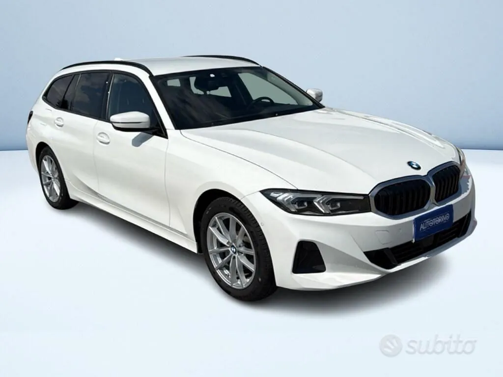 BMW 3 Series 2022 photo 3
