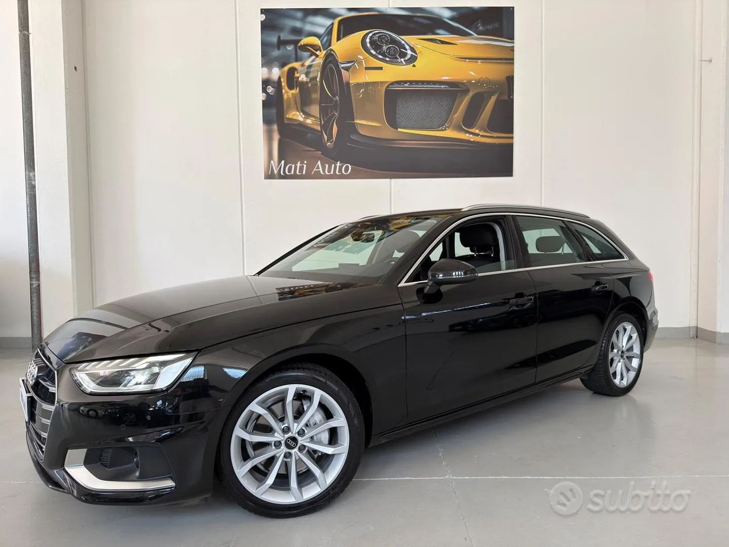 Audi A4 Avant 2023 photo 2