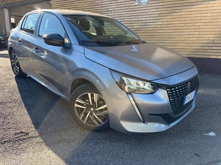 Peugeot 208 2023 photo 3