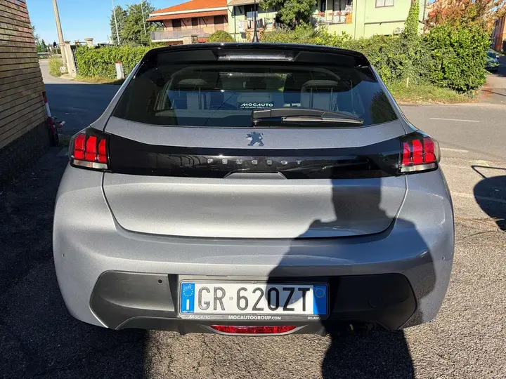 Peugeot 208 2023 photo 5