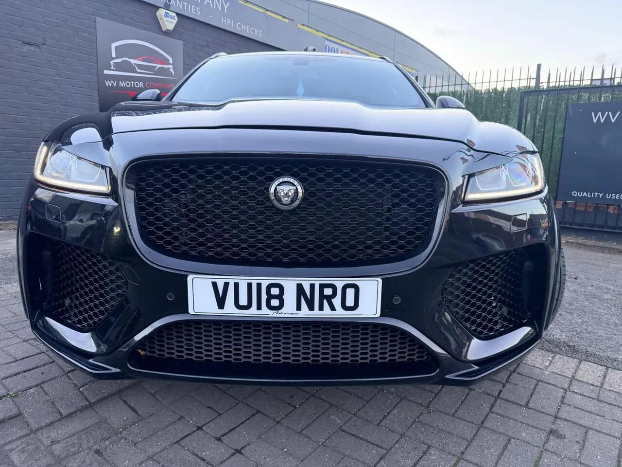 Jaguar F-Pace 2018 photo 5