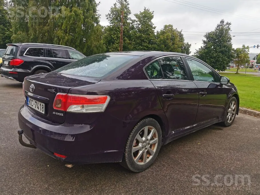 Toyota Avensis 2010 photo 3