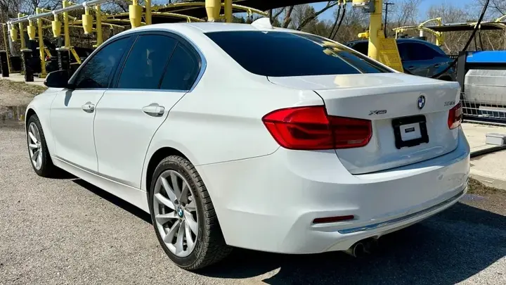 BMW 3 Series 2017 photo 5