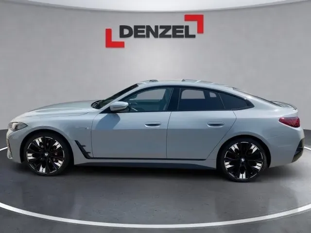 BMW 4 Series 2025 photo 2