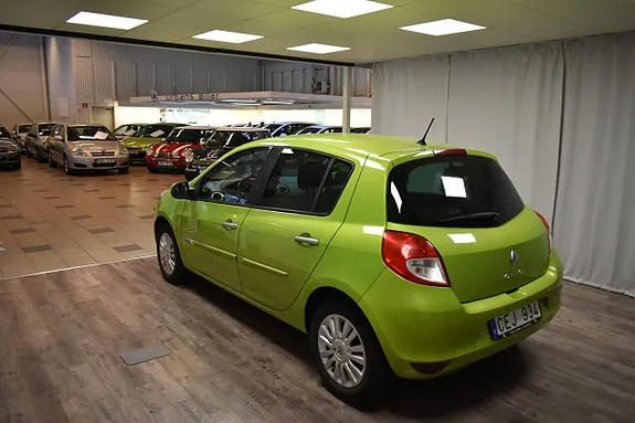 Renault Clio 2011 photo 4