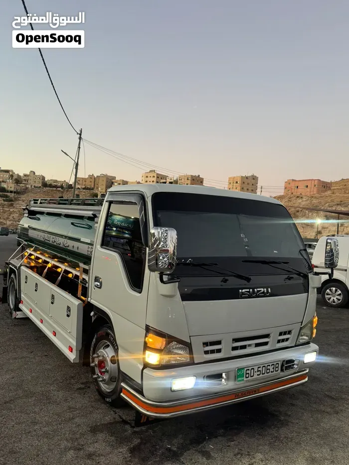 Isuzu Other 2010 photo 5