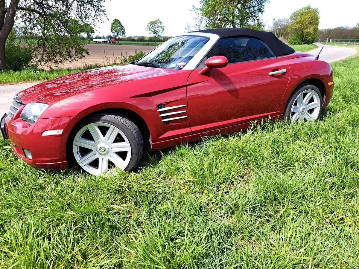 Chrysler Crossfire 2004 photo 2