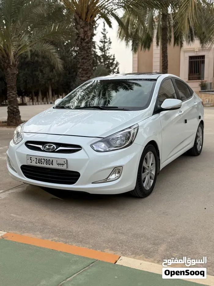 Hyundai Accent 2012 photo 3