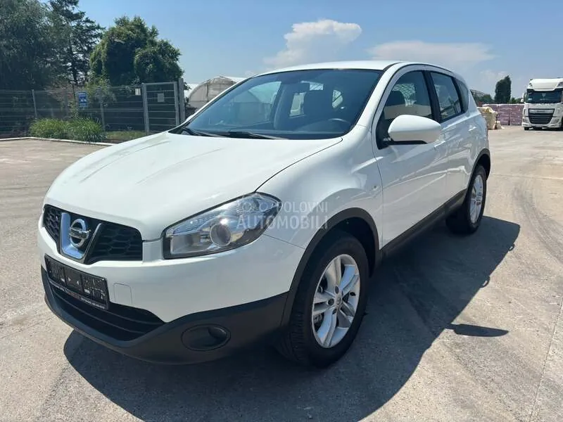 Nissan Qashqai 2011 photo 4