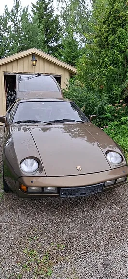 Porsche 928 1980 photo 2
