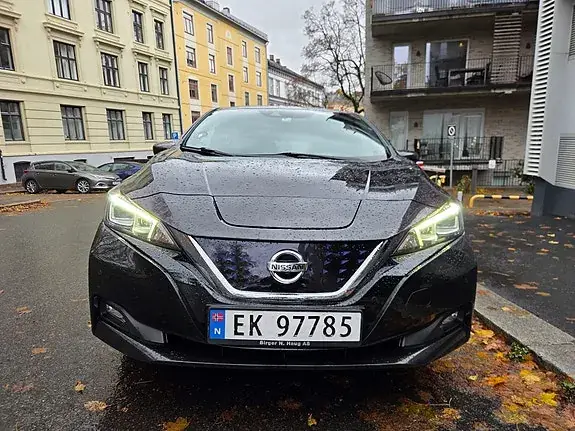 Nissan Leaf 2018 photo 2