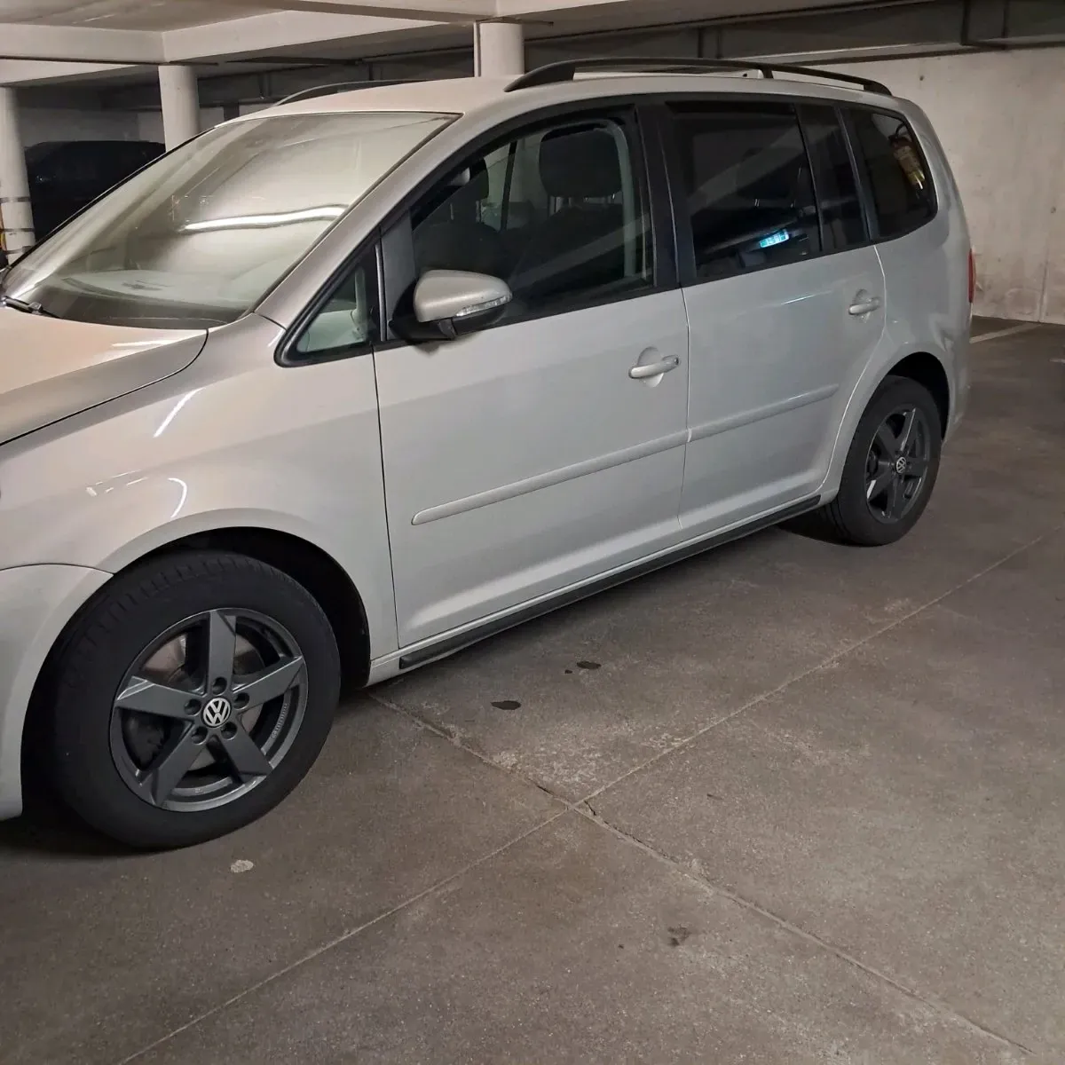 Volkswagen Touran 2014 photo 3