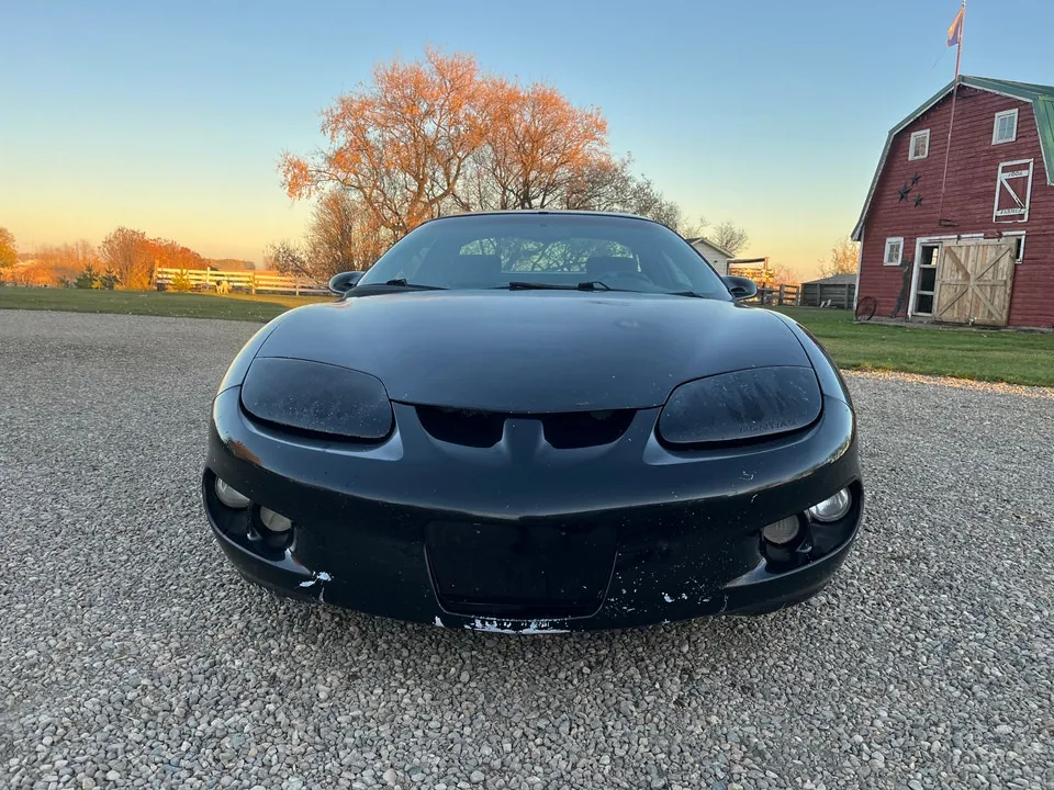 Pontiac Firebird 1998 photo 3