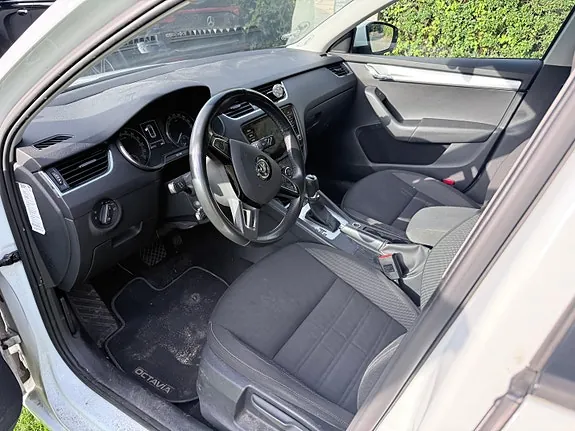 Skoda Octavia 2017 photo 3