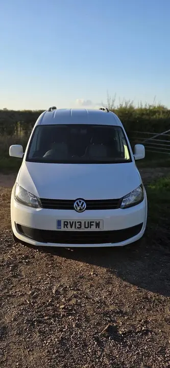 Volkswagen Caddy Maxi 2013 photo 2
