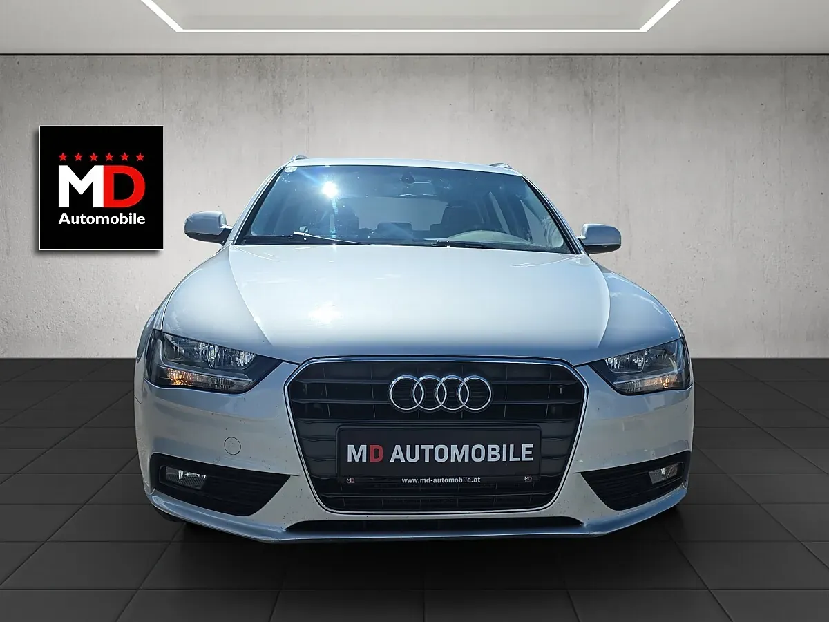 Audi A4 2012 photo 3