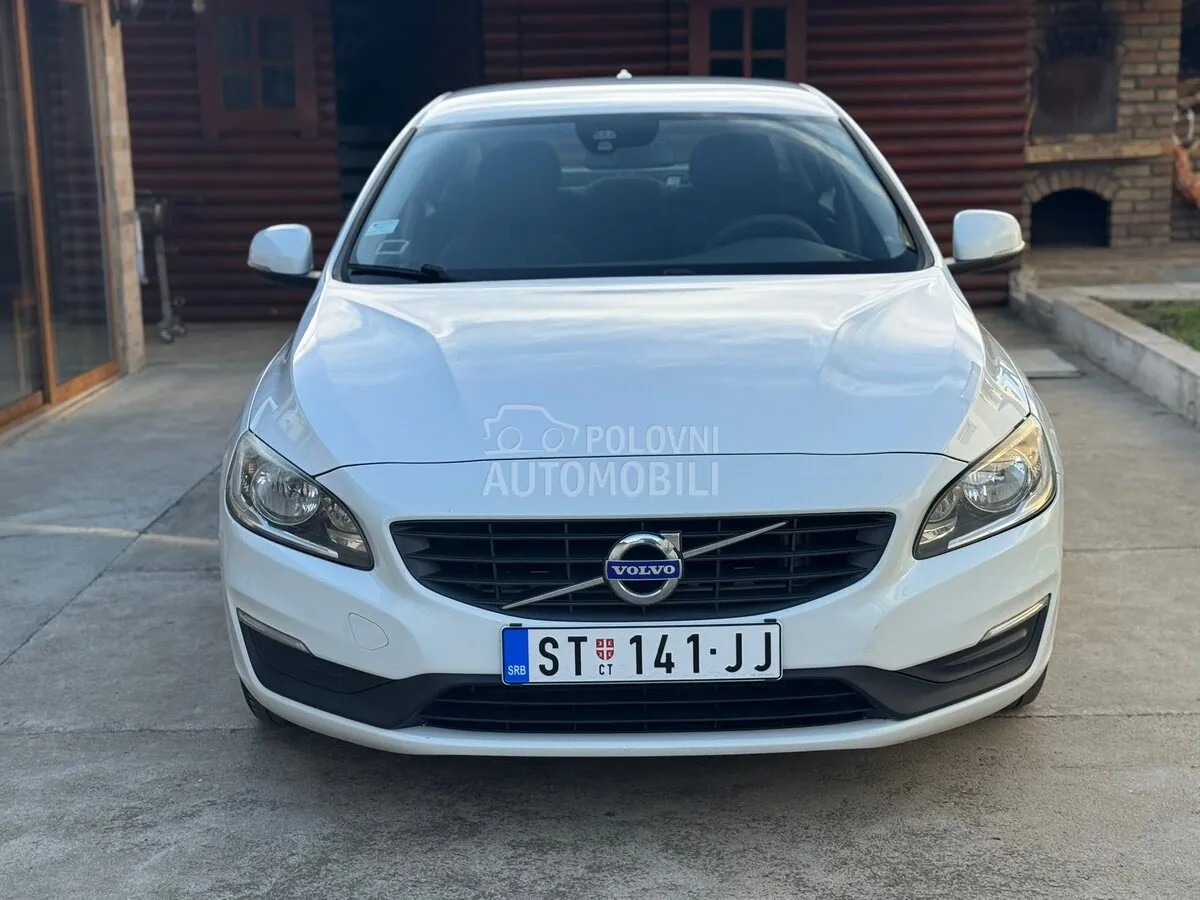 Volvo S60 2015 photo 5