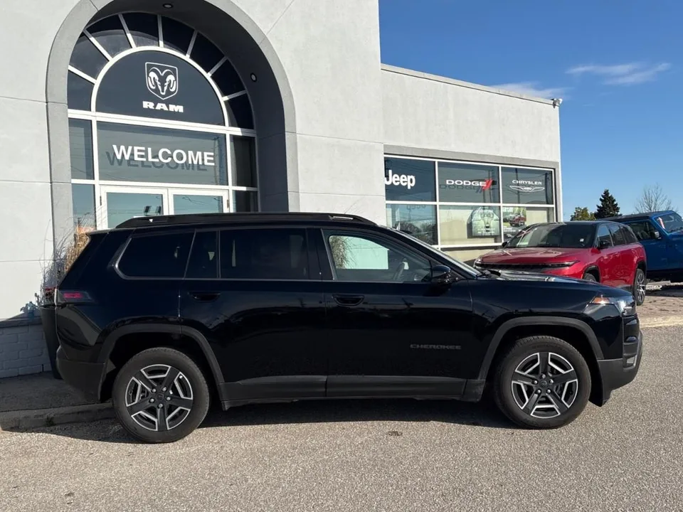 Jeep Cherokee 2026 photo 2