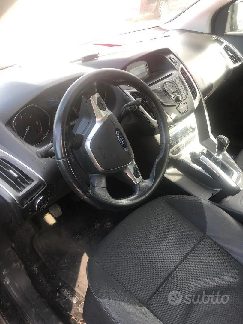 Ford C-Max 2011 photo 4