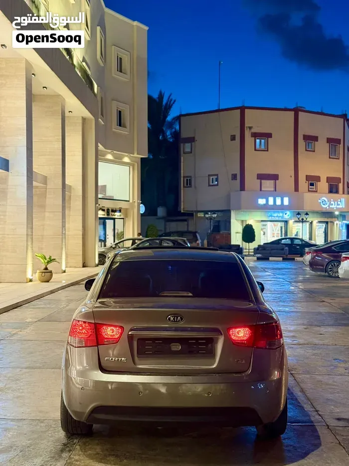 Kia Forte 2010 photo 4