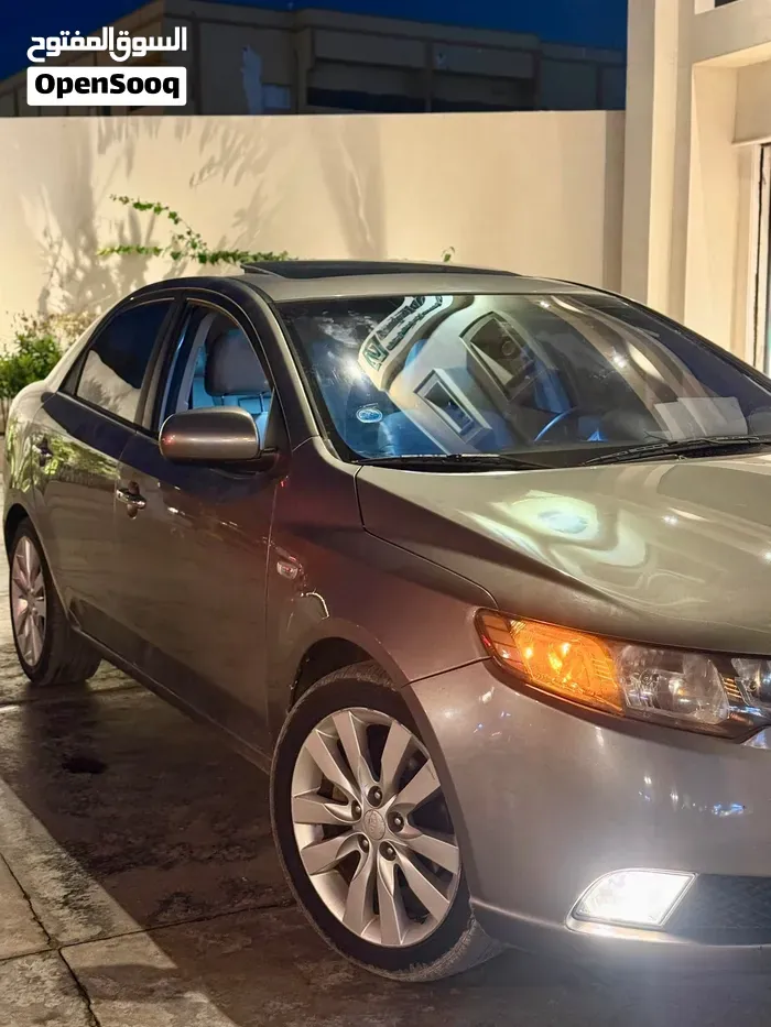 Kia Forte 2010 photo 3